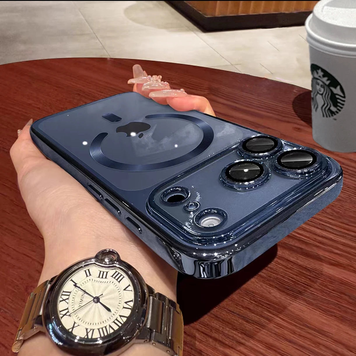 Magnetische transparente Hülle für iPhone Pro Max